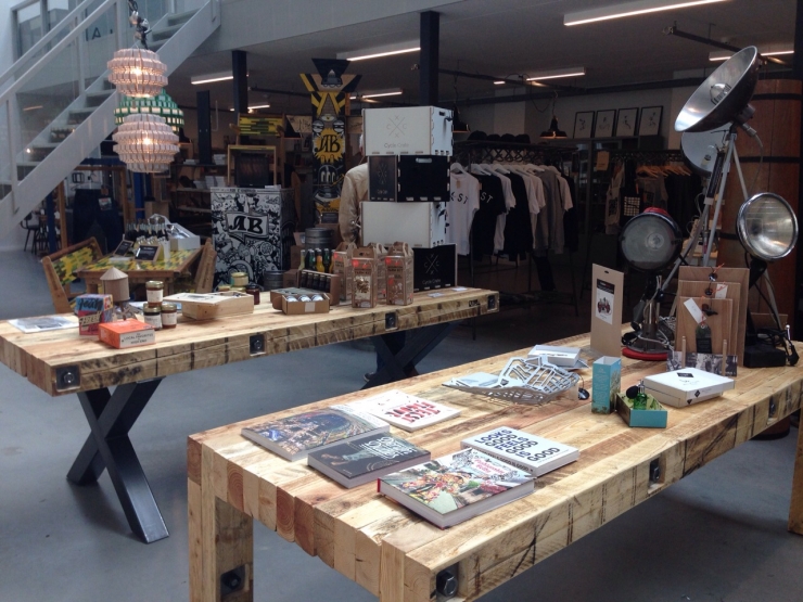 Vintage shoppen in de Local Goods Store