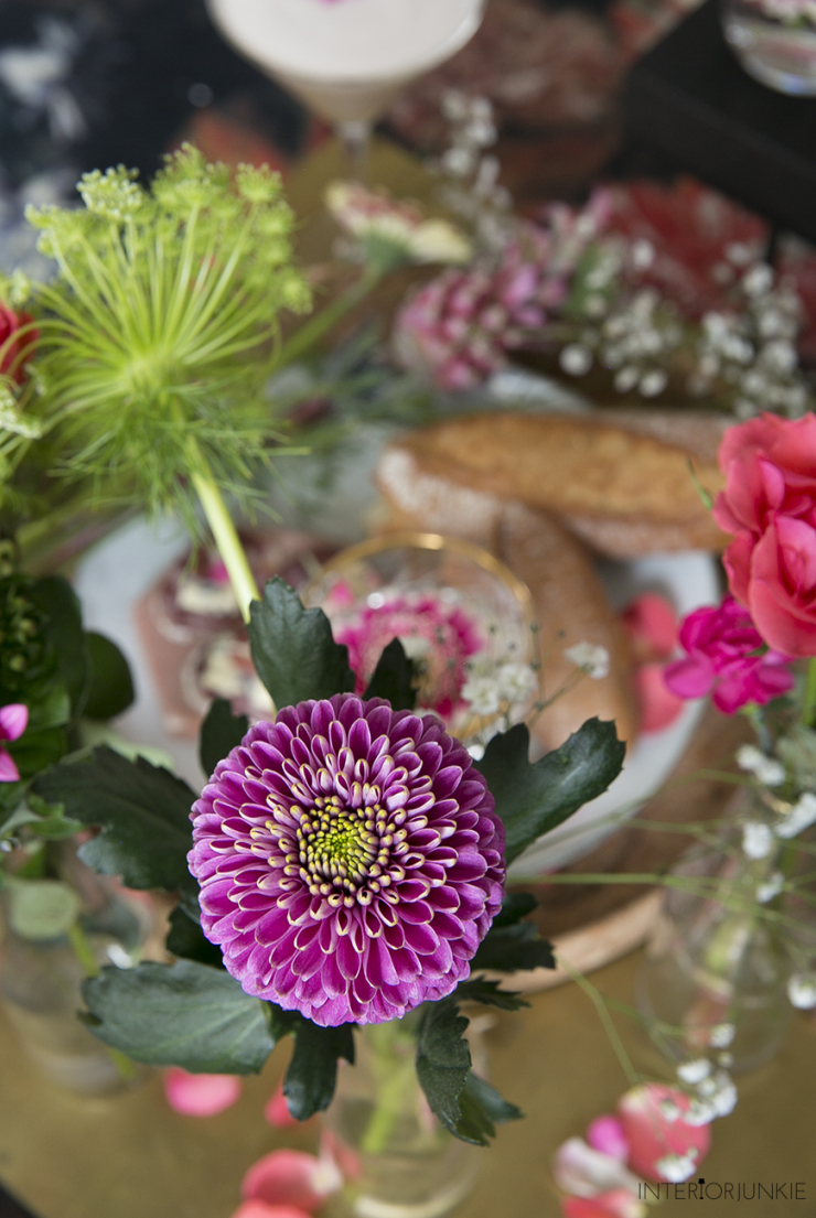 Mijn salontafel gestyled met bloemen: French Apéro style!