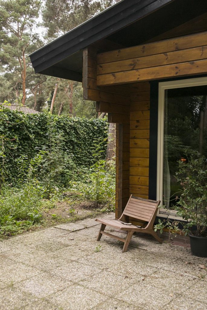 Thuis in het houten boshuisje van Jennie