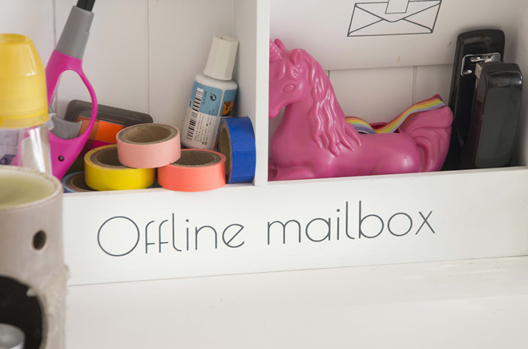 De mailbox komt van Blokker, de eenhoorn komt van H&M.