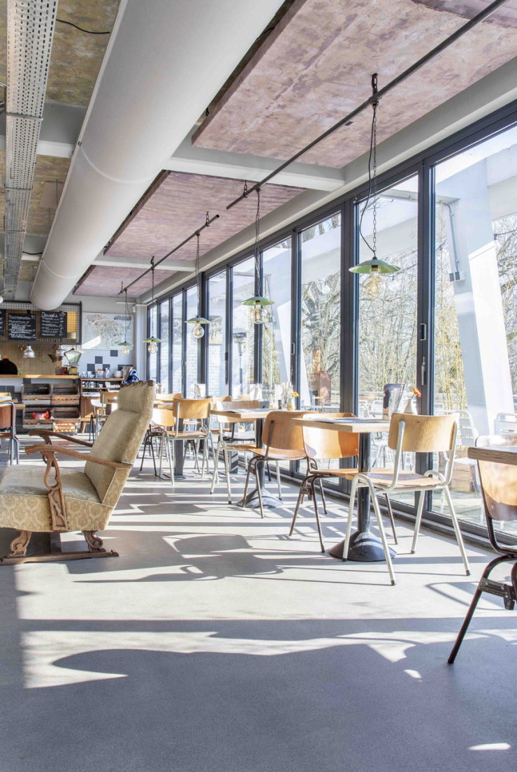 Uit eten in Arnhem in een voormalig zwembad