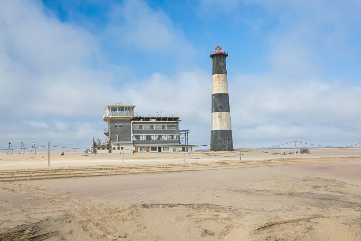 Bijzonder overnachten in Namibie naast een vuurtoren