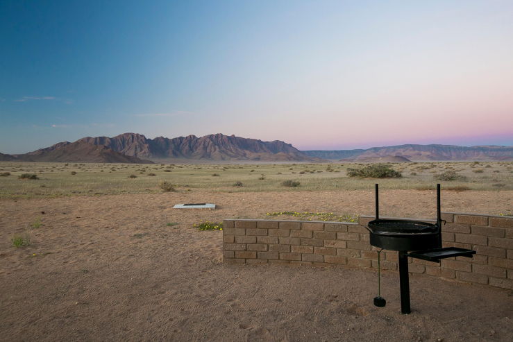 Slapen naast de woestijn in Namibie