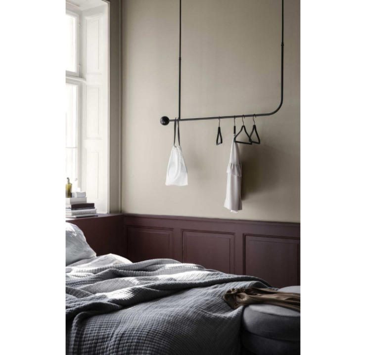 Wat mensen betreft Portier Fysica Woonfavorieten: cool kledingrek + tropische lamp - Interior junkie