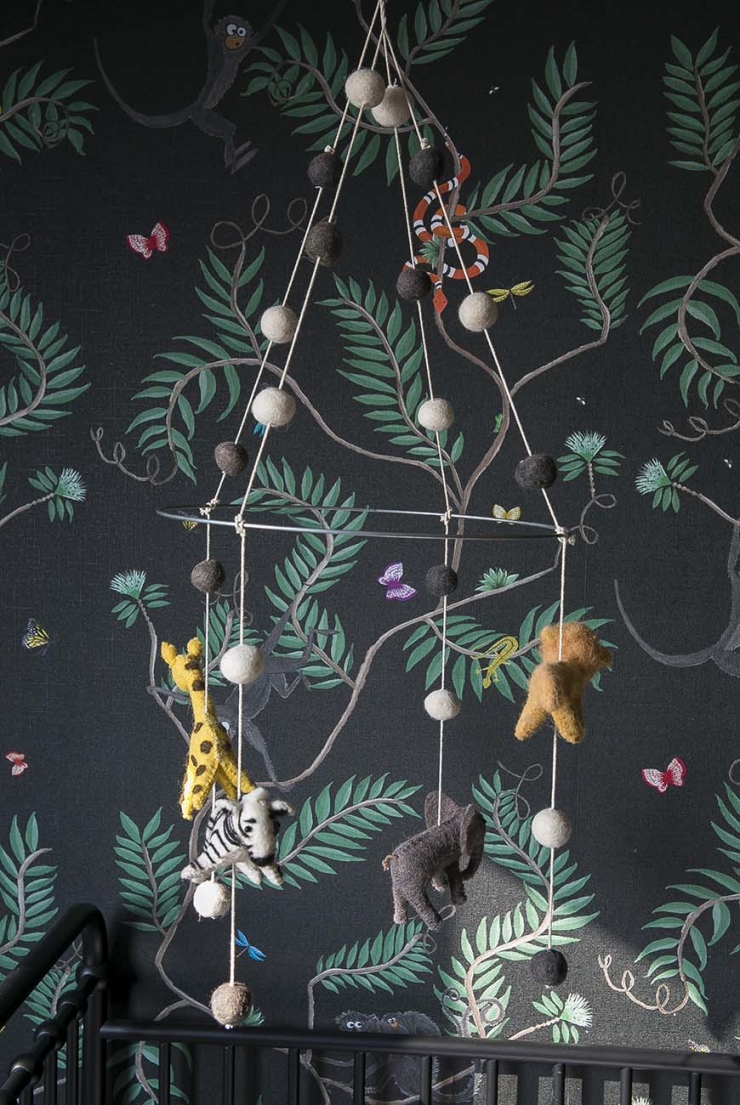 De babykamer vol jungle behang van Amanda