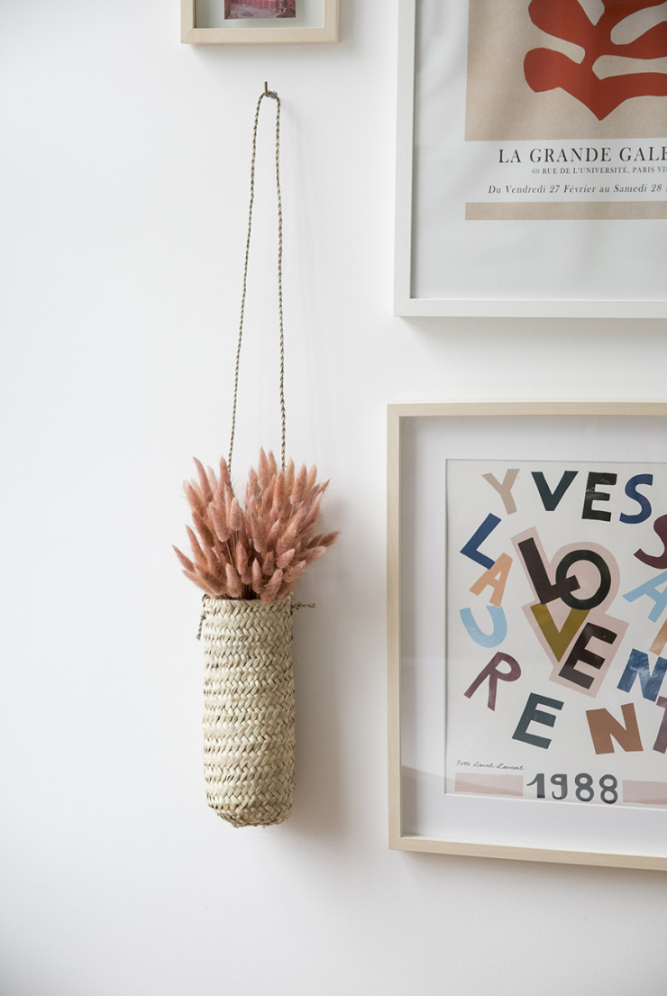 Droogbloemen stylen op de muur