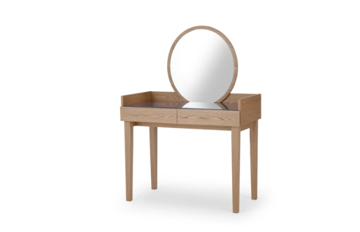 Woonfavorieten: houten kaptafel + kunstige spiegel
