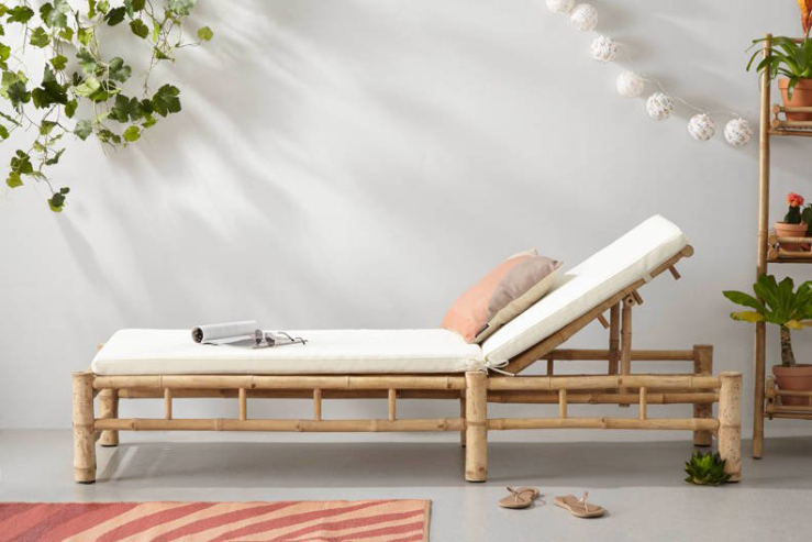 Woonfavorieten: schommelstoel + bamboe ligbed