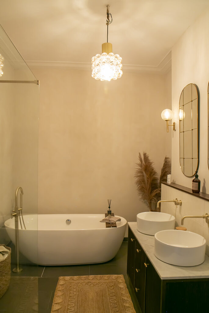 Hotel chic badkamer tips: met deze elementen creëer je het!