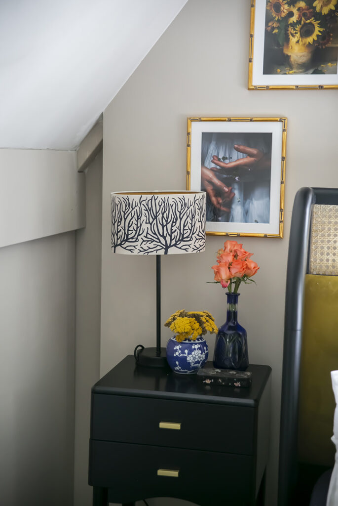 Binnenkijken in het cottage glam interieur van Roel uit Laren