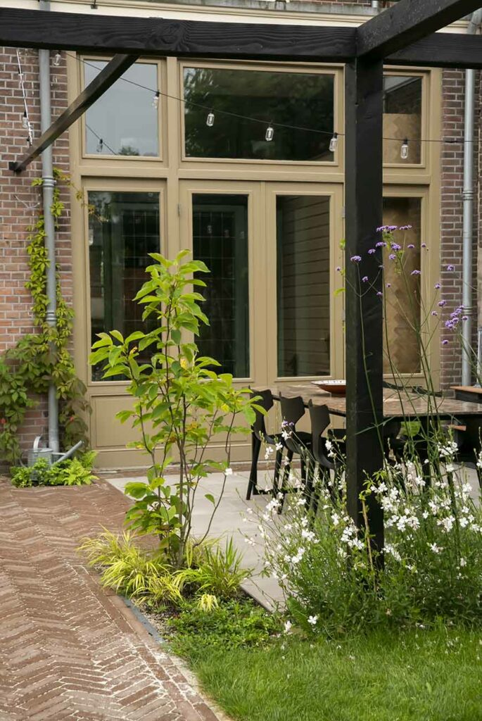 XXL Tuin Make-Over deel 2: de afstyling van onze eclectische stadstuin