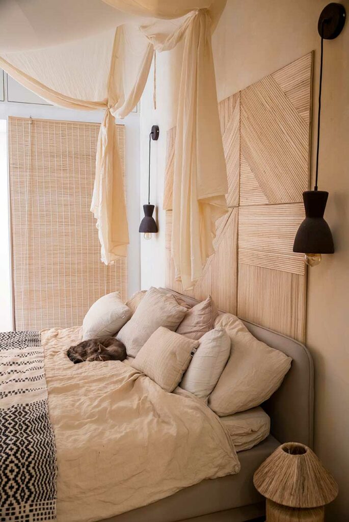 Strak Heerlijk Whirlpool DIY hoofdbord bed: maak er eentje van bamboe panelen - Interior junkie
